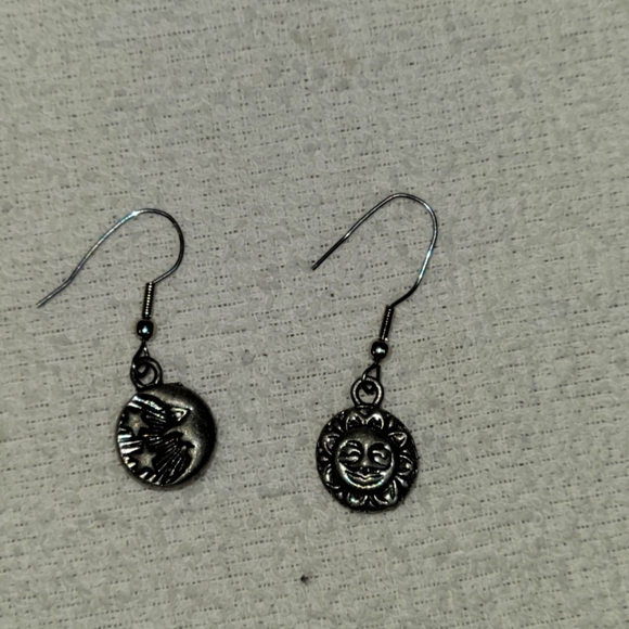 Vintage Handmade Sun and Moon Silver Dangle Pierced earrings - Picture 1 of 9